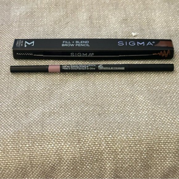 Sigma Beauty Fill + Blend Light Brow Pencil with Brush- Light - Picture 4 of 6